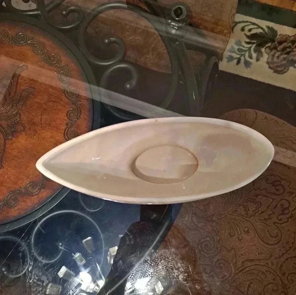 McCoy banana boat pottery EUC
